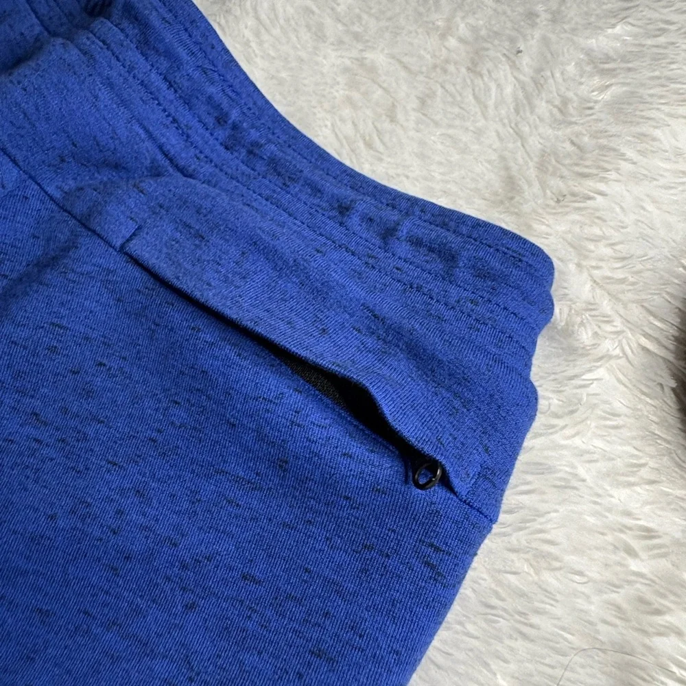 Nike Tech Fleece cuffed sweatpants in blue And Black Size S